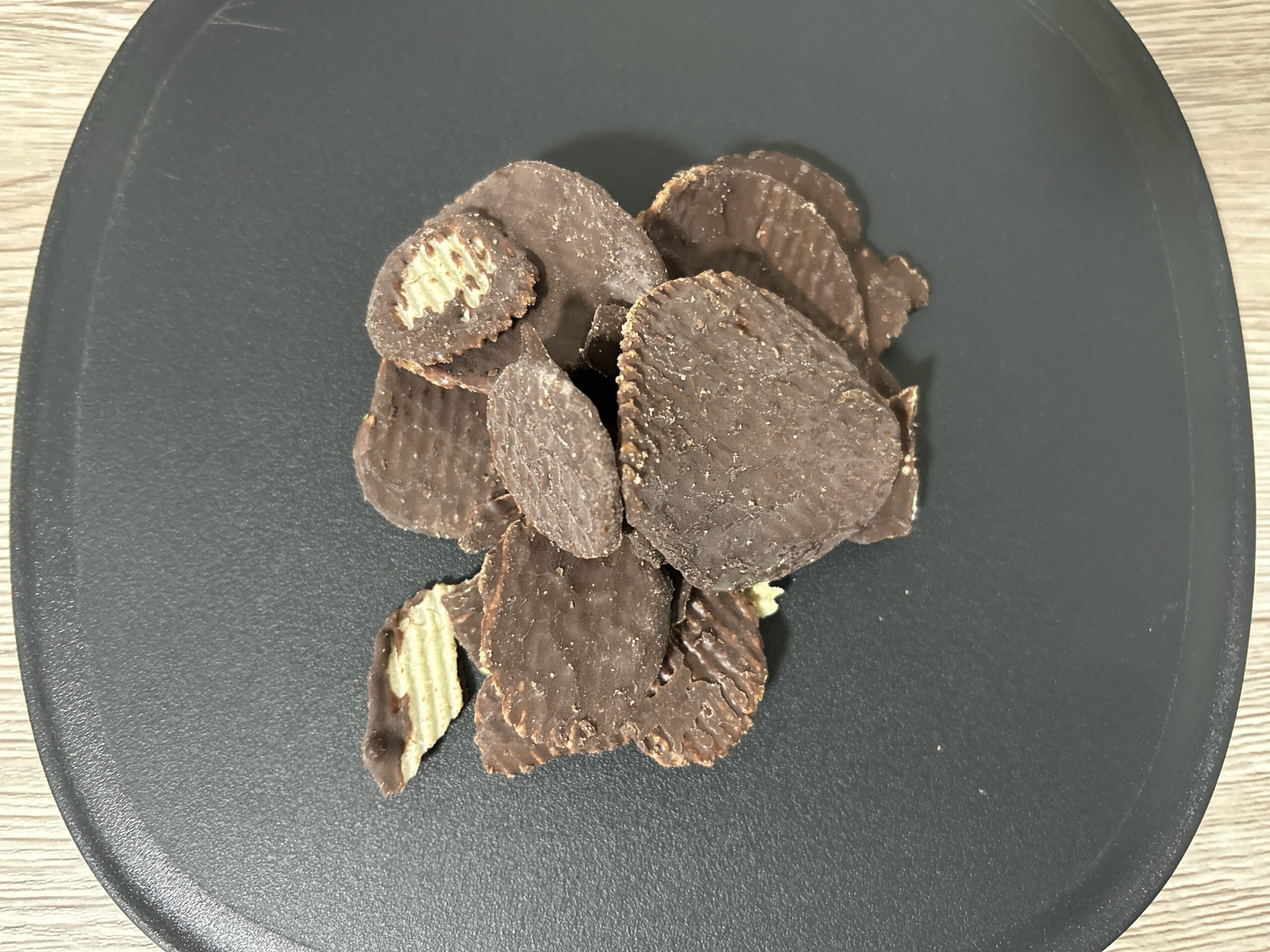 ポテチ　チョコレート（ダーク）味