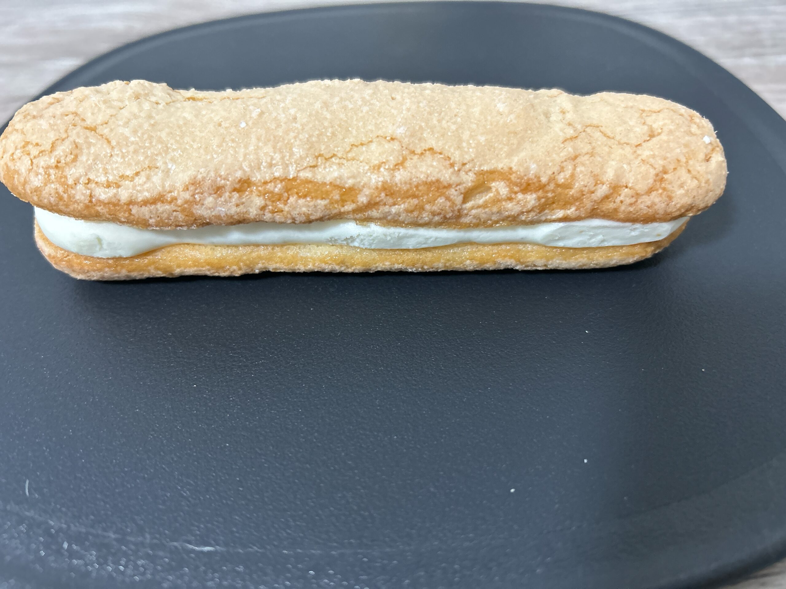 ミスチ　ダックワーズサンド　美味しい