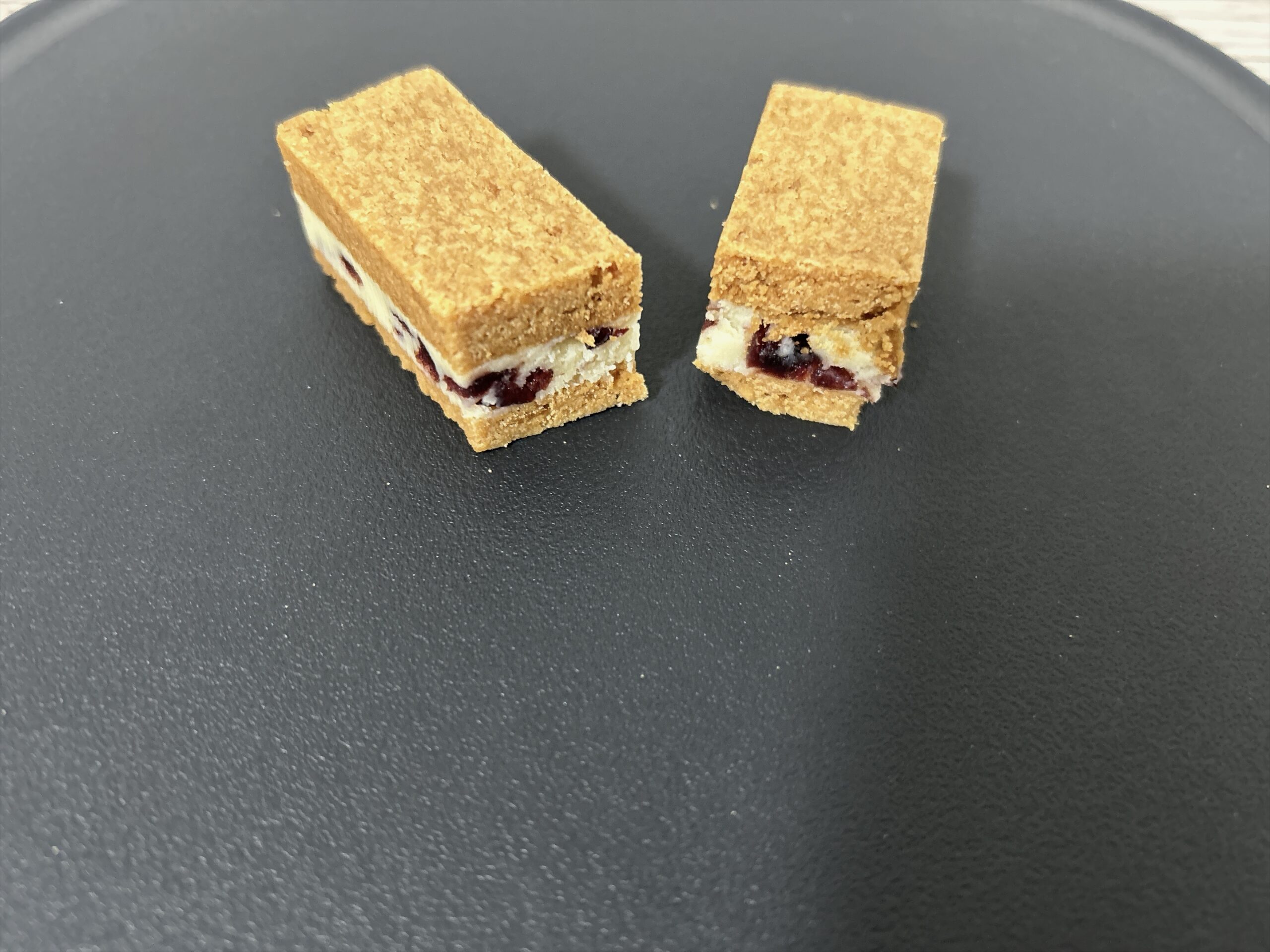 広尾のビスチィーヌ　クランベリーチーズ　人気