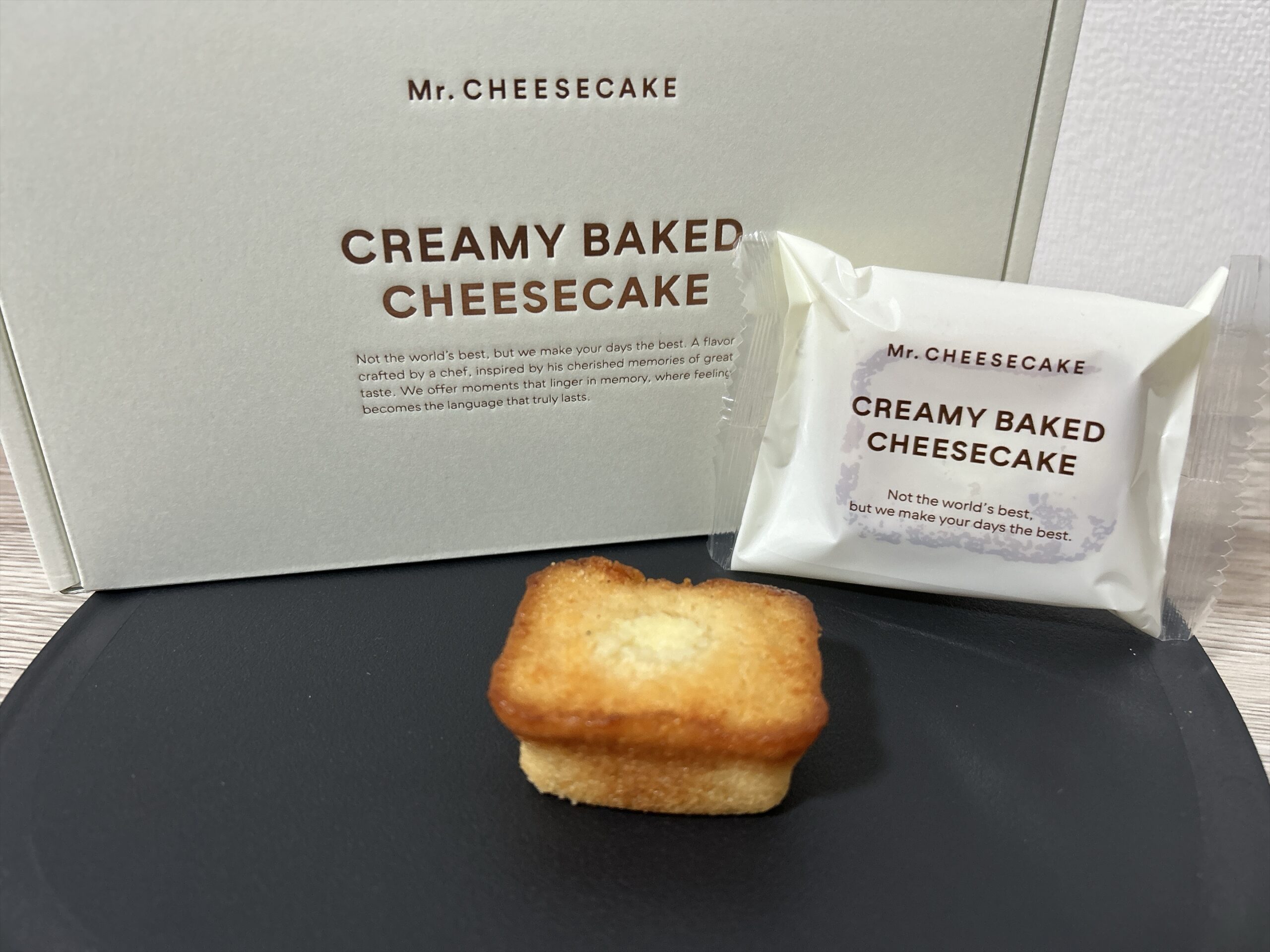 CREAMY BAKED CHEESECAKE　ひとくちチーズケーキ