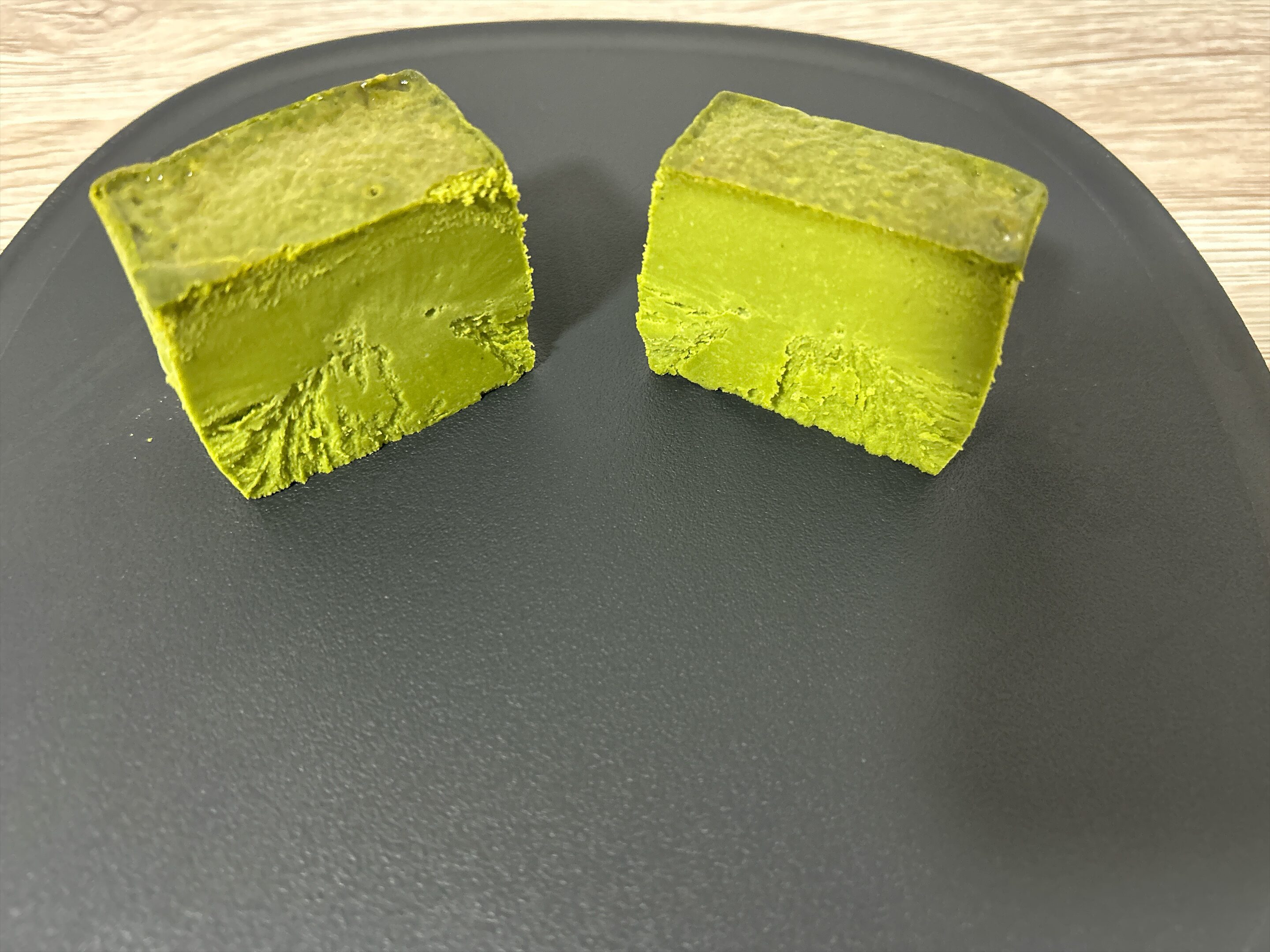 Mr. CHEESECAKE Fine Green Tea 全解凍 断面